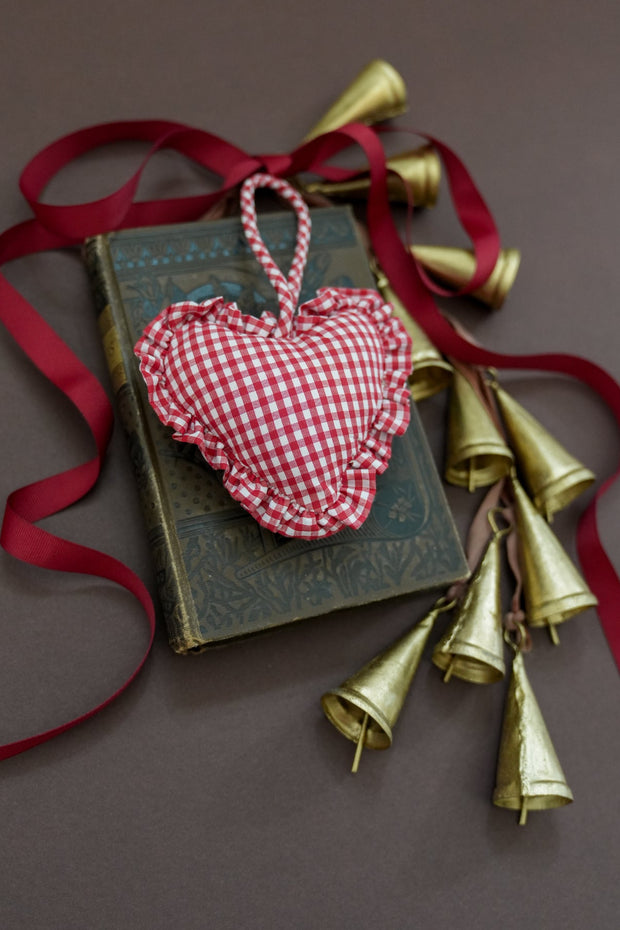 Ruffled Gingham Heart
